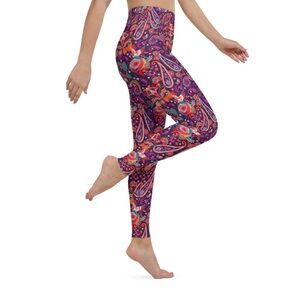 High Waisted Paisley Leggings Women’s Size Medium. NWOT